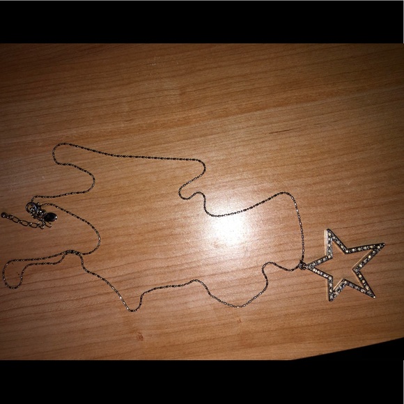 Long hanging necklace - Picture 3 of 3